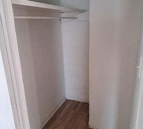 4th image of 619 NE Camp St