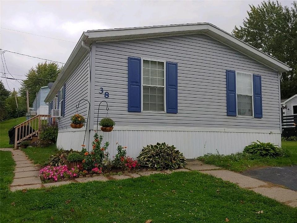 1st image of 38 Crestline Dr