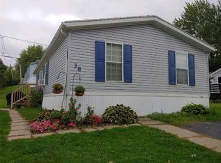 38 Crestline Dr, Avon, NY 14414