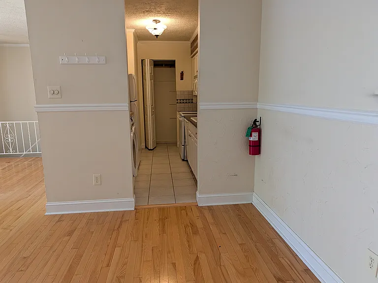 23 Siegtown Rd #7F — Photo 10
