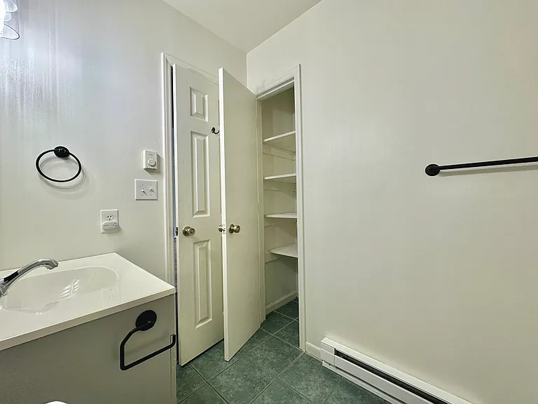 1012 Montreat Rd — Photo 16