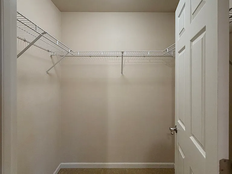 1243 N Park Ln — Photo 18