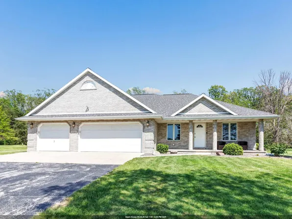 5543 River Oaks Dr, De Pere, WI 54115