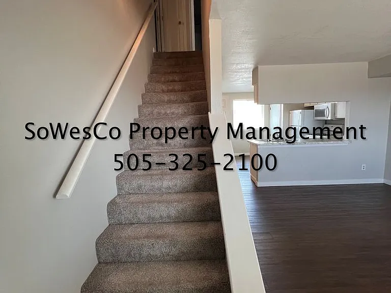905 N Tucker — Photo 8