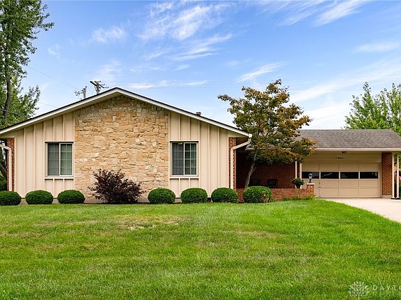 3rd image of 5811 Helenwood Dr
