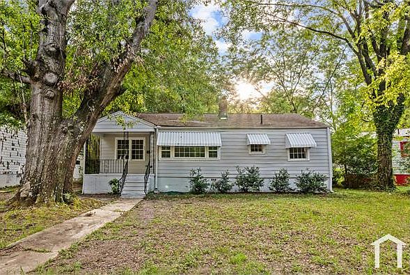 1st image of 832 Meadowbrook Dr