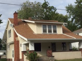 114 E Bridgeport St, White Hall, IL 62092