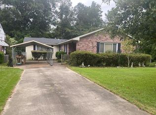 308 S Meadow Dr, Manning, SC 29102