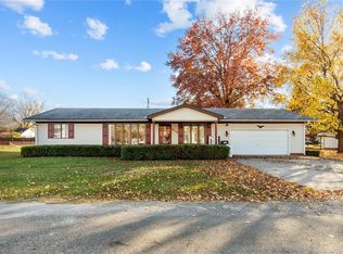 912 W Pine St, Jerseyville, IL 62052