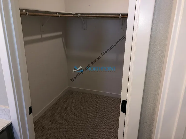 5013 Wuthering Ave — Photo 27