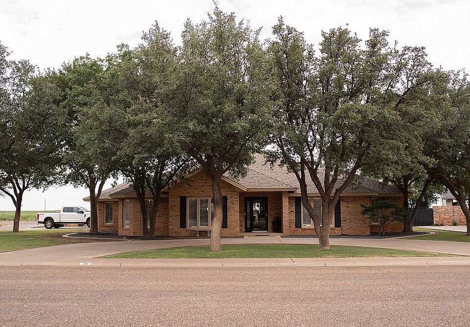 1st image of 25 Crockett Cir