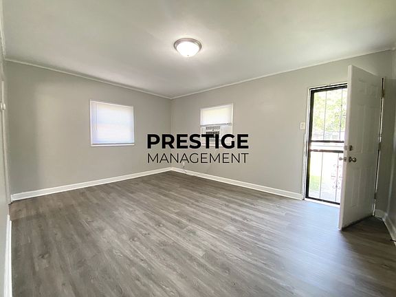 3rd image of 4053 Polk St