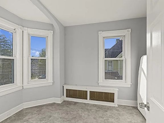 5th image of 2905 N Centre St APT 2