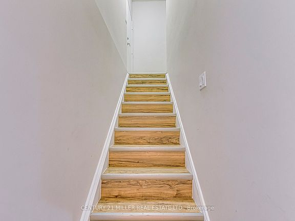 4th image of 1351 Fieldcrest Ln