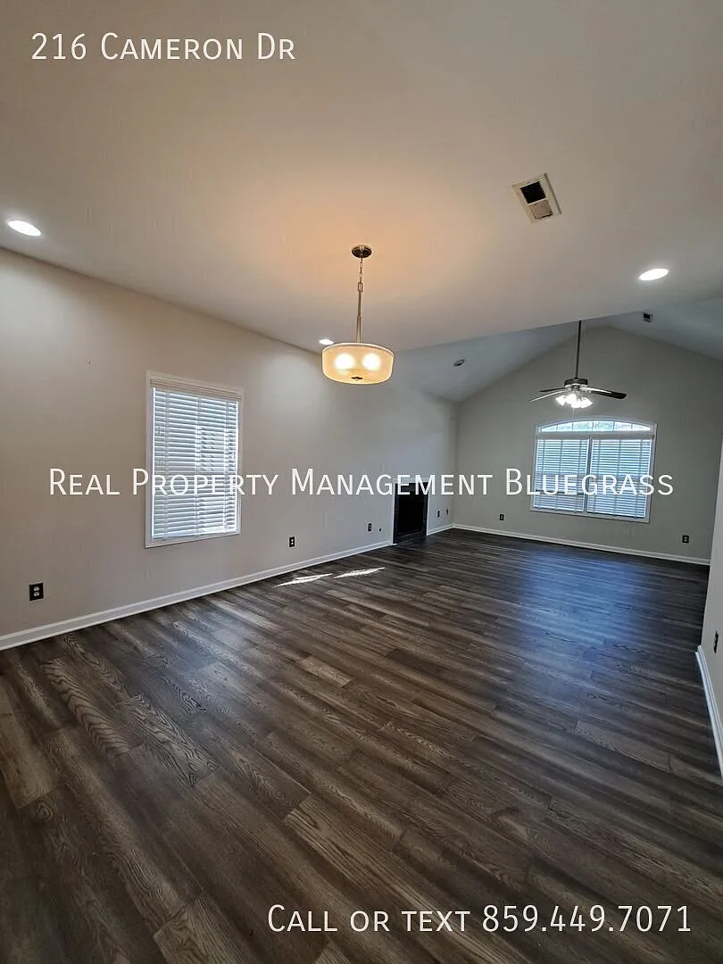 Spacious 3-Bedroom Home with Large Fenced Backyard in Nicholasville — Photo 3