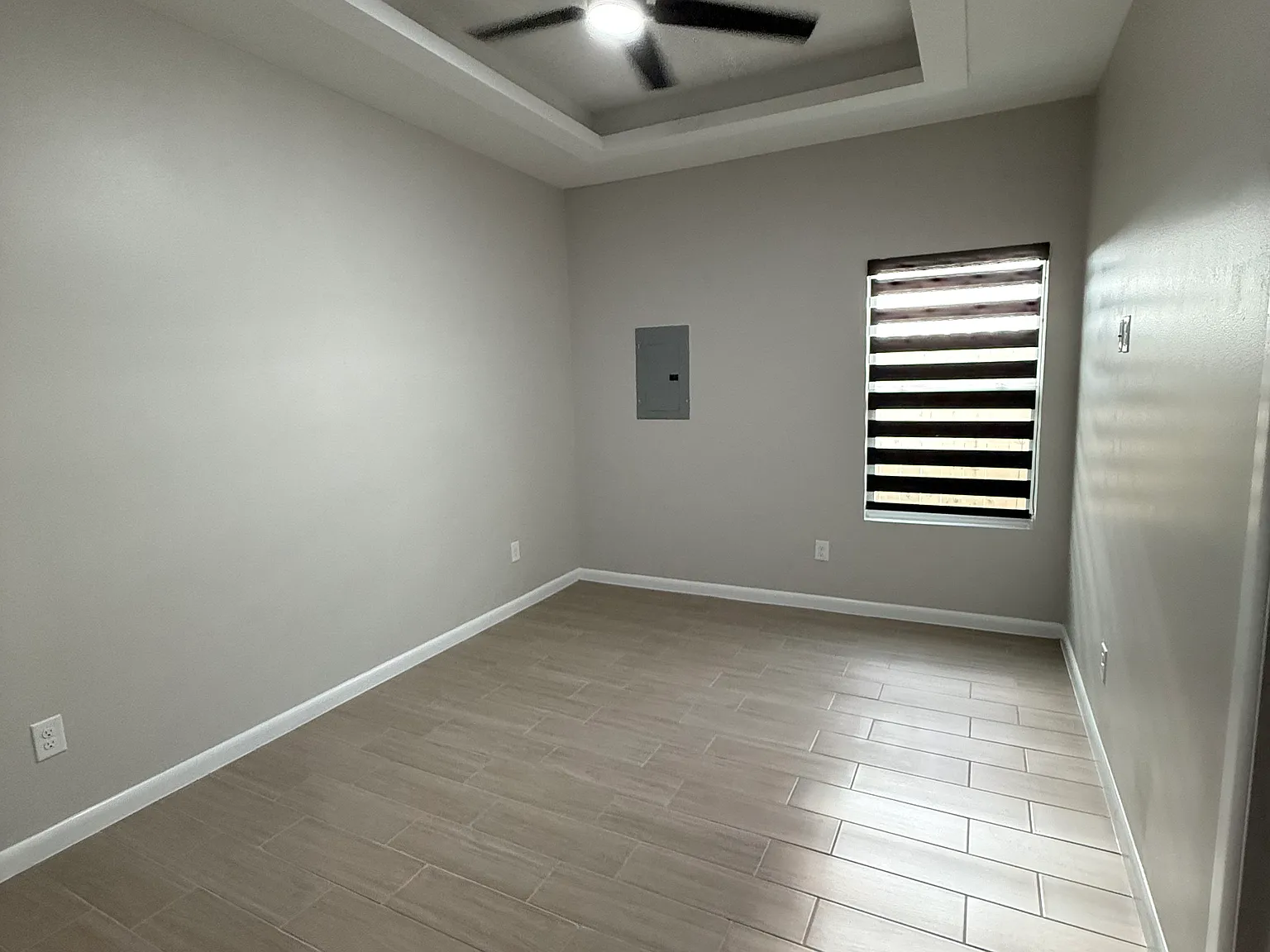 2 bed, 950 sqft, $1,250 — Photo 4