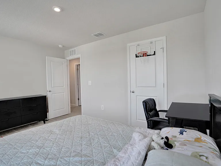 12749 SW Orvieto Way — Photo 17