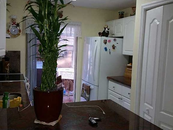 5th image of 1270 W 42nd St #A102