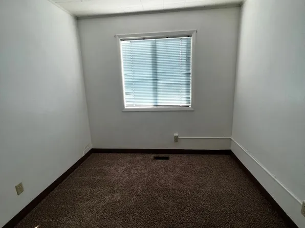 Vine Maple Triplex, 802-806 SE Queen Ave, Albany, OR 97322