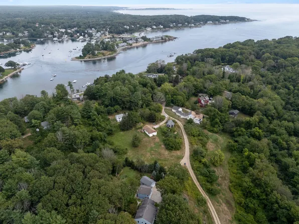 15 Rocky Hill Road, York, ME 03909