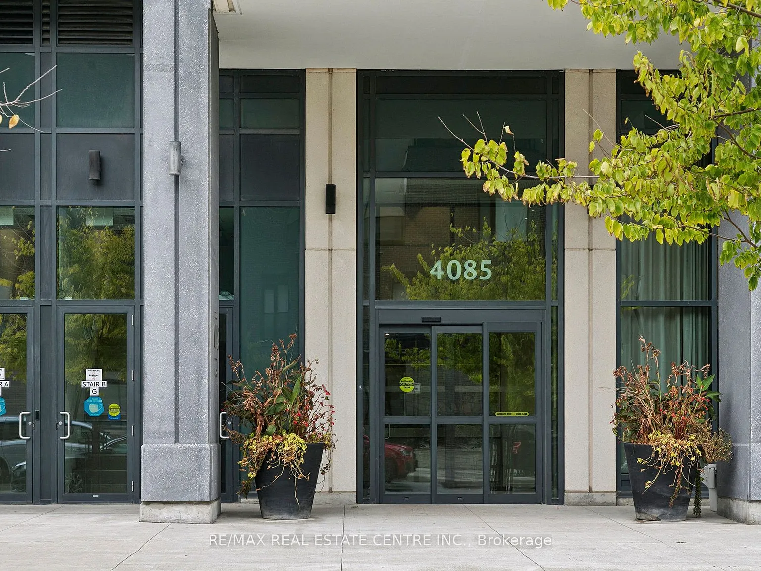 2 bed, $2,700 — Photo 2