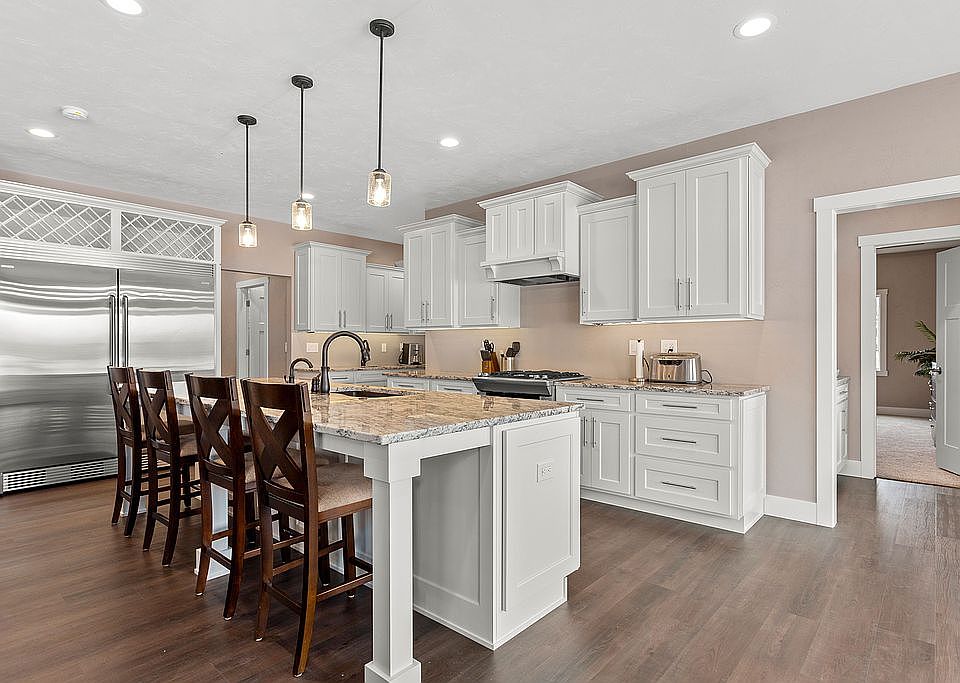1st image of 2647 E Shady Ln