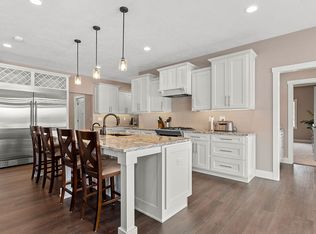 2647 E Shady Ln, Neenah, WI 54956