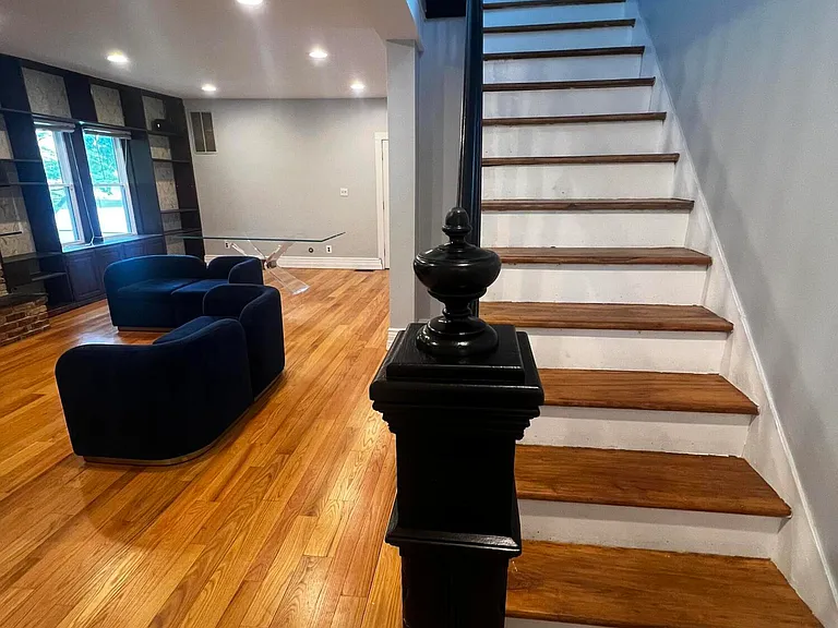 540 Wall St — Photo 6
