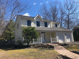 982 Barnacle Dr, Manahawkin, NJ 08050
