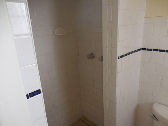 3rd image of 1304 Stull Dr