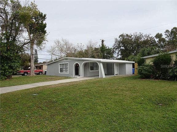 2nd image of 4915 Crest Hill Dr