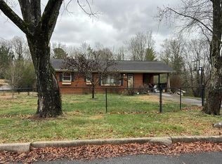 626 Stalans Dr, Etowah, TN 37331