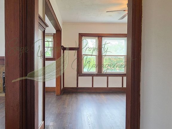 3rd image of 2805 Gillham Rd #2N