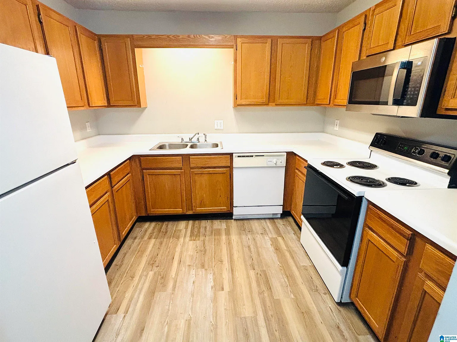 2 bed, 2.0 bath, $1,200 — Photo 4