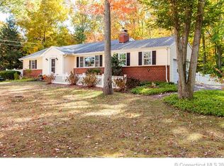 129 Stepstone Hill Rd, Guilford, CT 06437