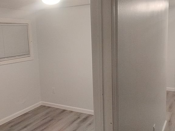 3rd image of 800 Denton Blvd NW #6