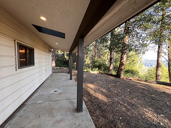 4th image of 19818 Scotts Flat Rd