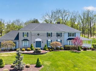 2 W View Dr, Raritan Twp., NJ 08822