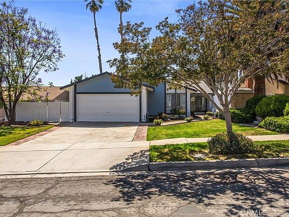 3rd image of 2434 Bonita Dr