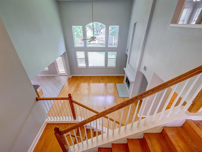 1554 Homewood Cir — Photo 21