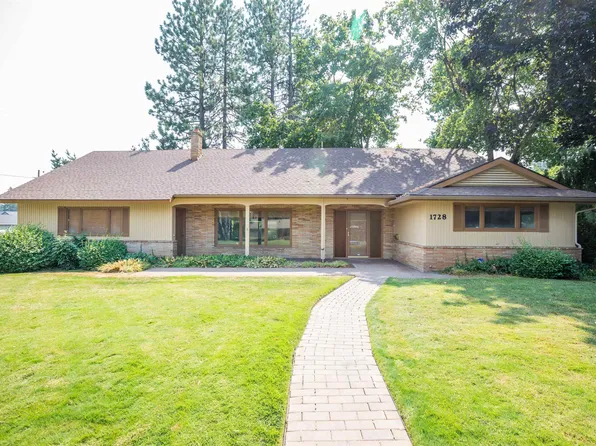 1728 E Pinecrest Rd, Spokane, WA 99203