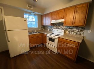 930 Campbell P16 Plz #16, Springfield, MO 65806