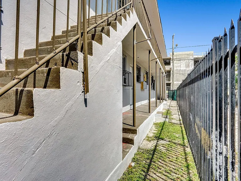 708 NW 4th Ave — Photo 15