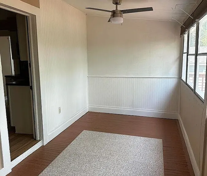 1518 Tazewell Ave SE — Photo 3