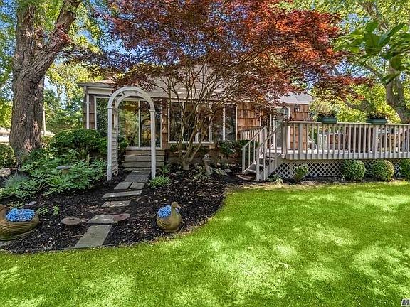 3rd image of 1375 Gin Ln
