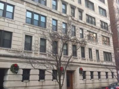 2912 N Commonwealth Ave APT 1B, Chicago, IL, 60657