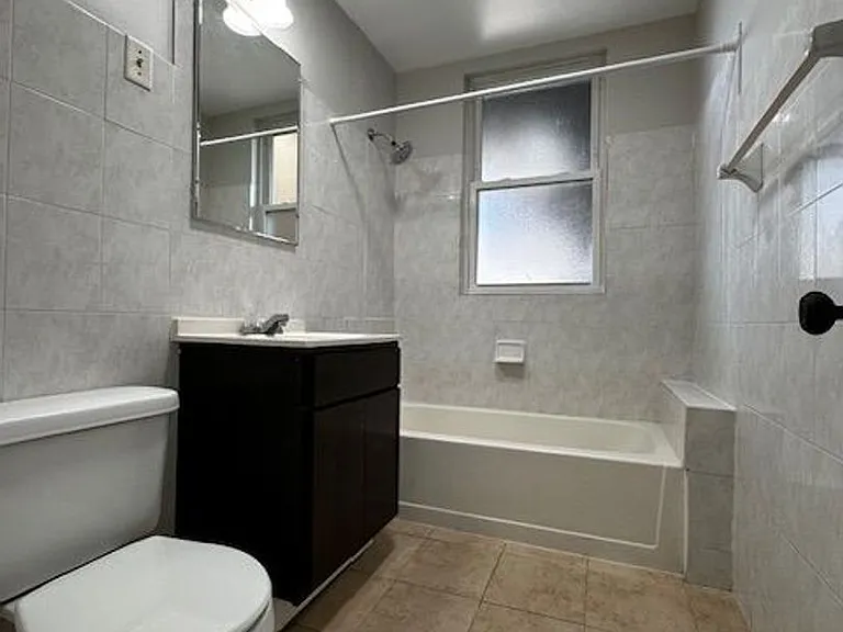 2650 N Springfield Ave — Photo 3