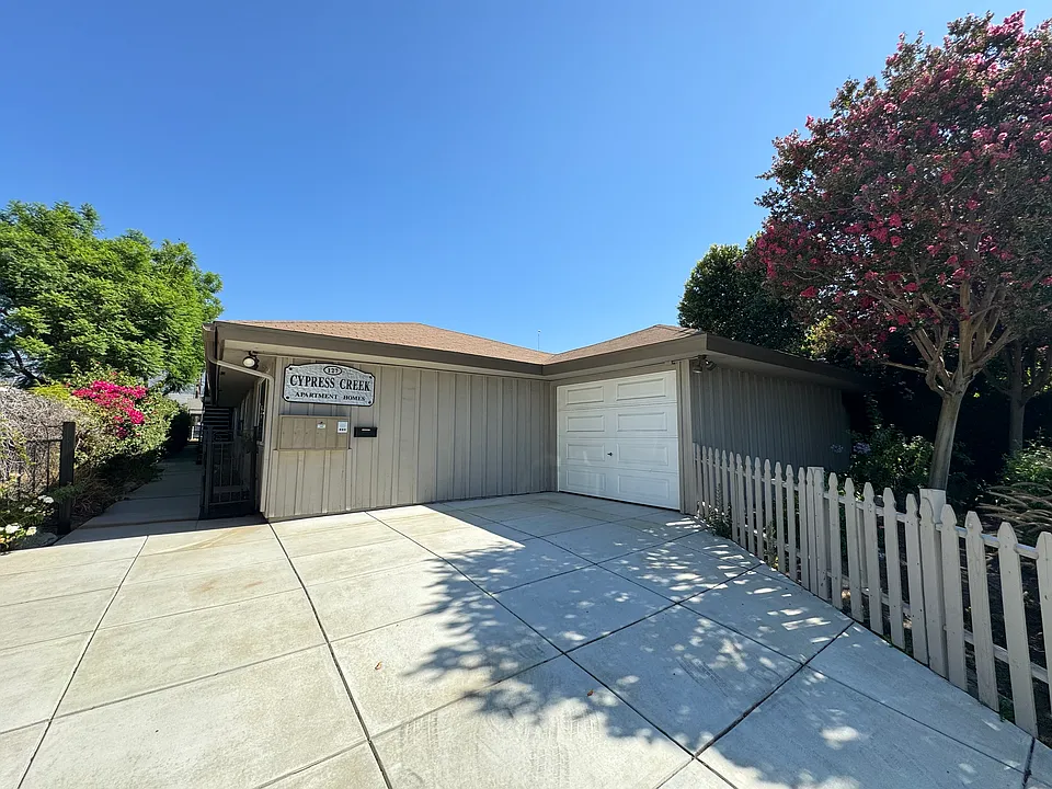 127 Cypress