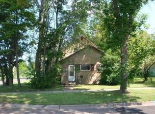 1002 4th Ave W, Ashland, WI 54806