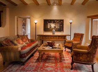 1296 Lejano Ln, Santa Fe, NM 87501